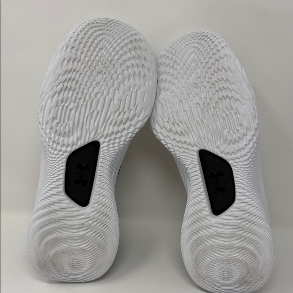 Under Armour Team Curry White Black Sneakers size 5.5 - Picture 8 of 9